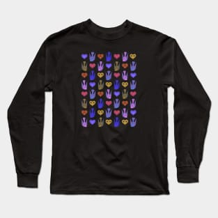 Lovely love birds with hearts pattern on black background Long Sleeve T-Shirt